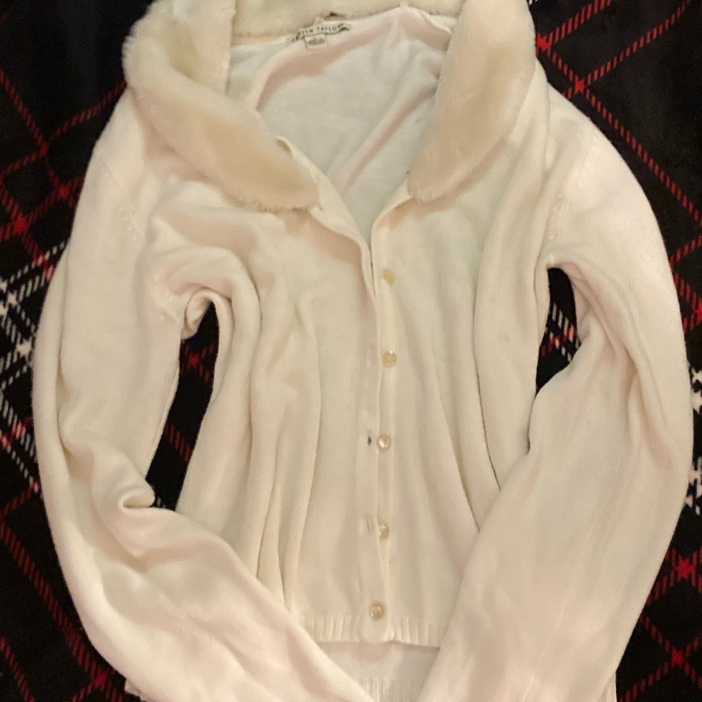 Carolyn Taylor Cream Cardigan with Faux Fur Collar